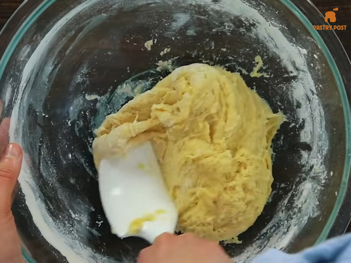 Trộn hỗn hợp bột